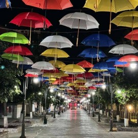 Struga mori një shëtitore dekorative